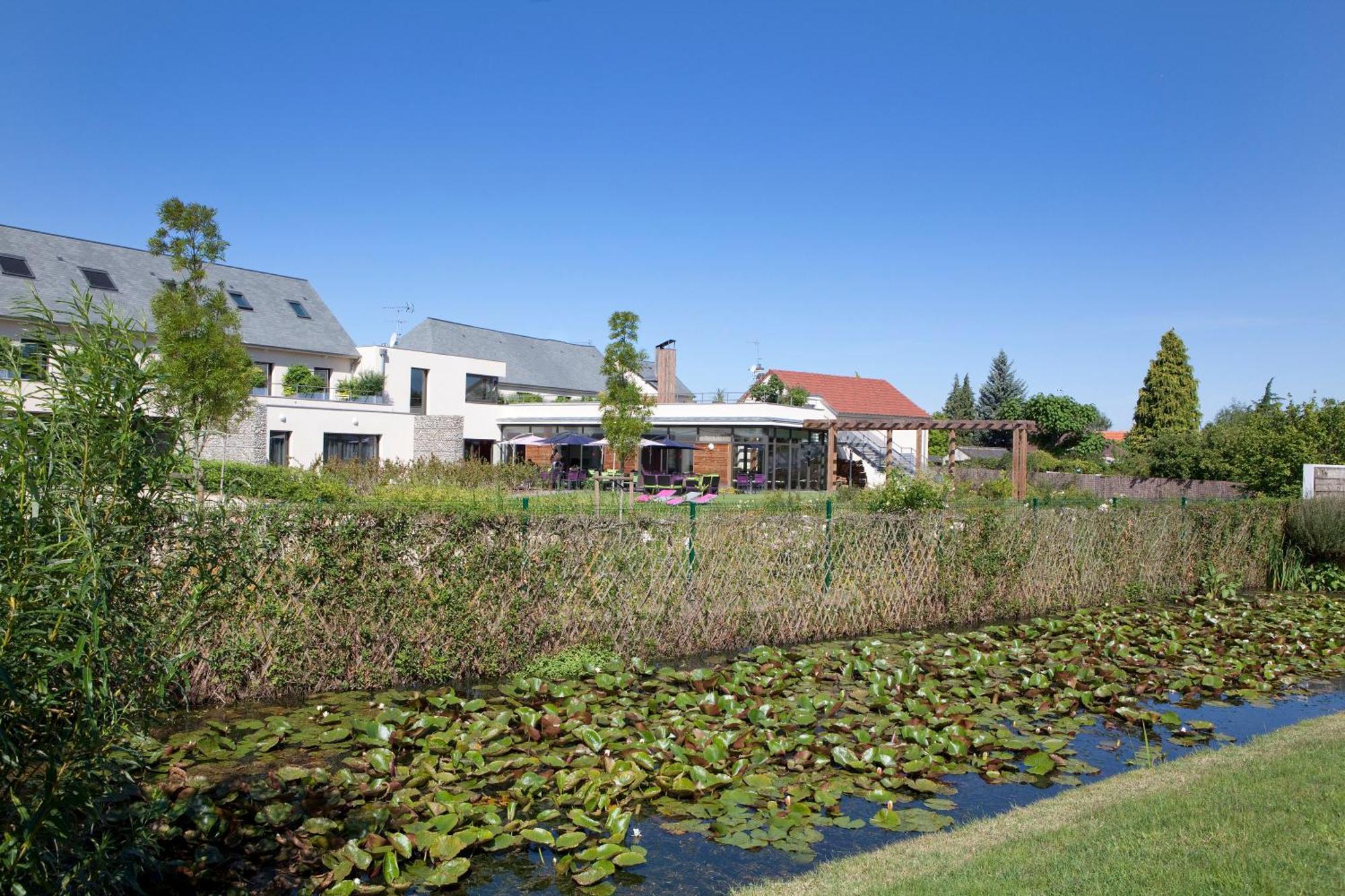 Logis Hotel Terre De Loire Belleville-sur-Loire Exterior photo